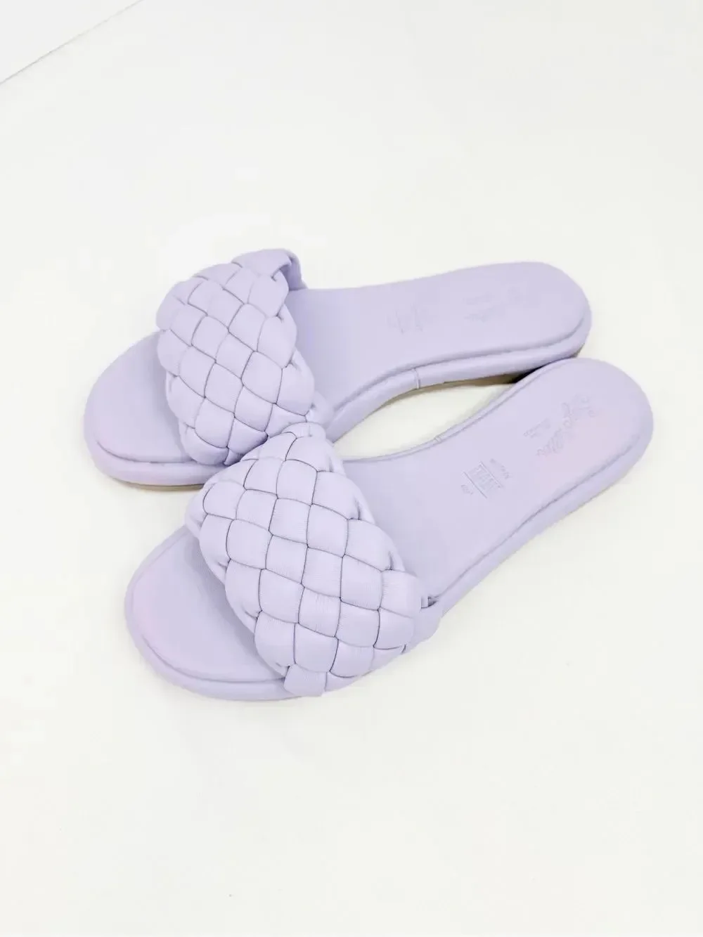 Seychelles BELLISSIMA Lavender Purple Puffy Woven Leather Padded Slide Sandals